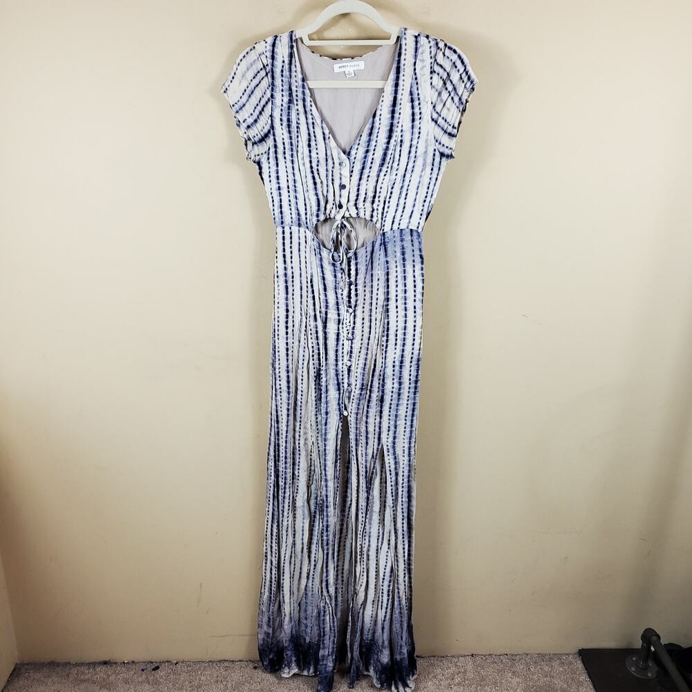 Honey Punch Printed Maxi Dress with Cutout Size S